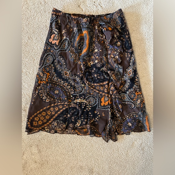 Bebe ruffle skirt - Size L - Picture 1 of 5